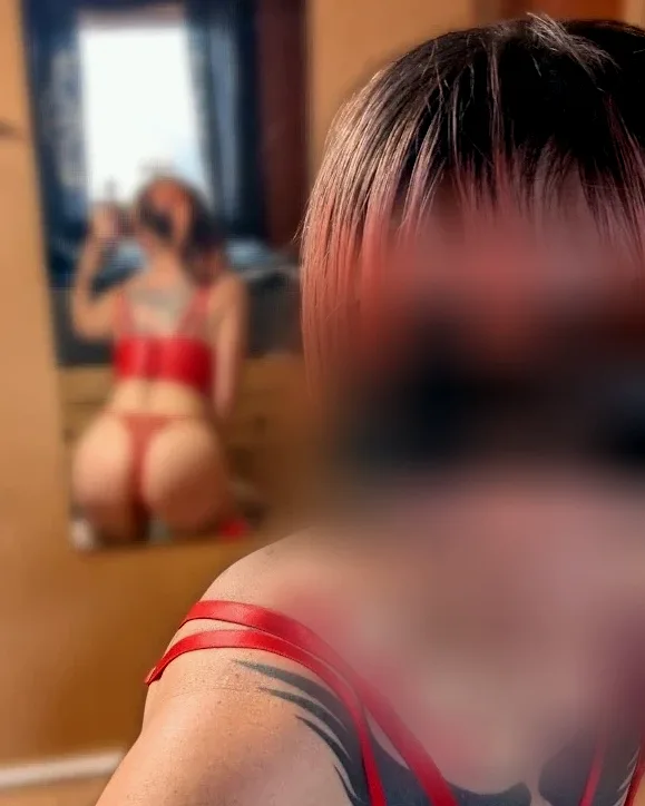Bernadette, 39