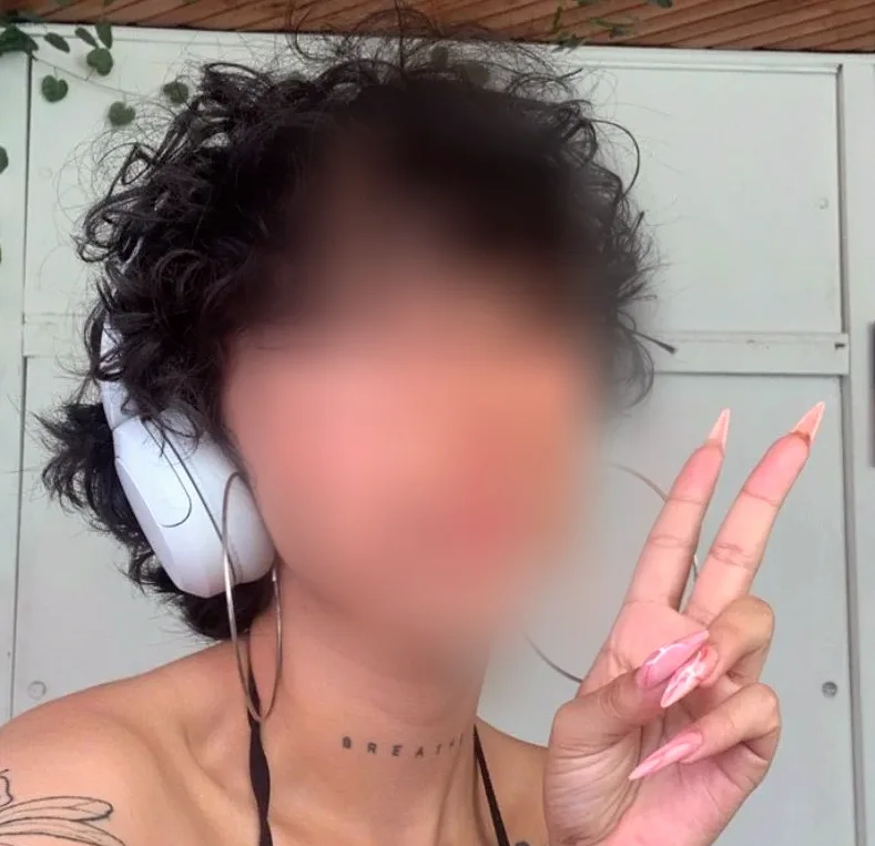 Carina, 26