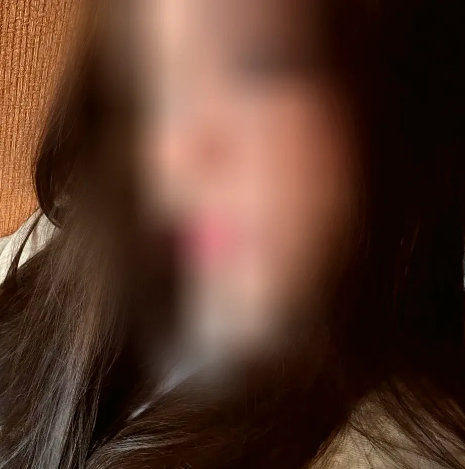 Fiona, 20