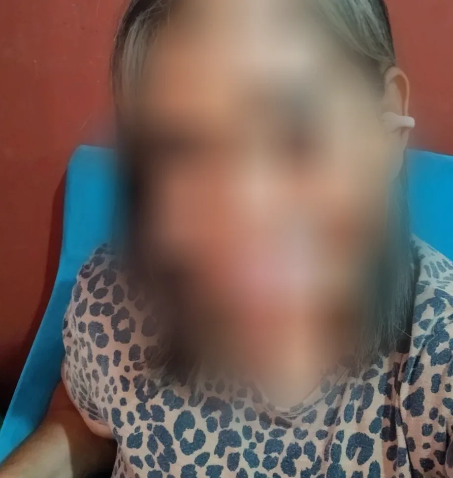 Julia, 36