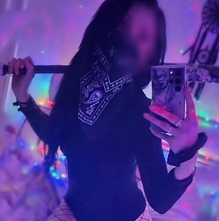 Magdalena, 28