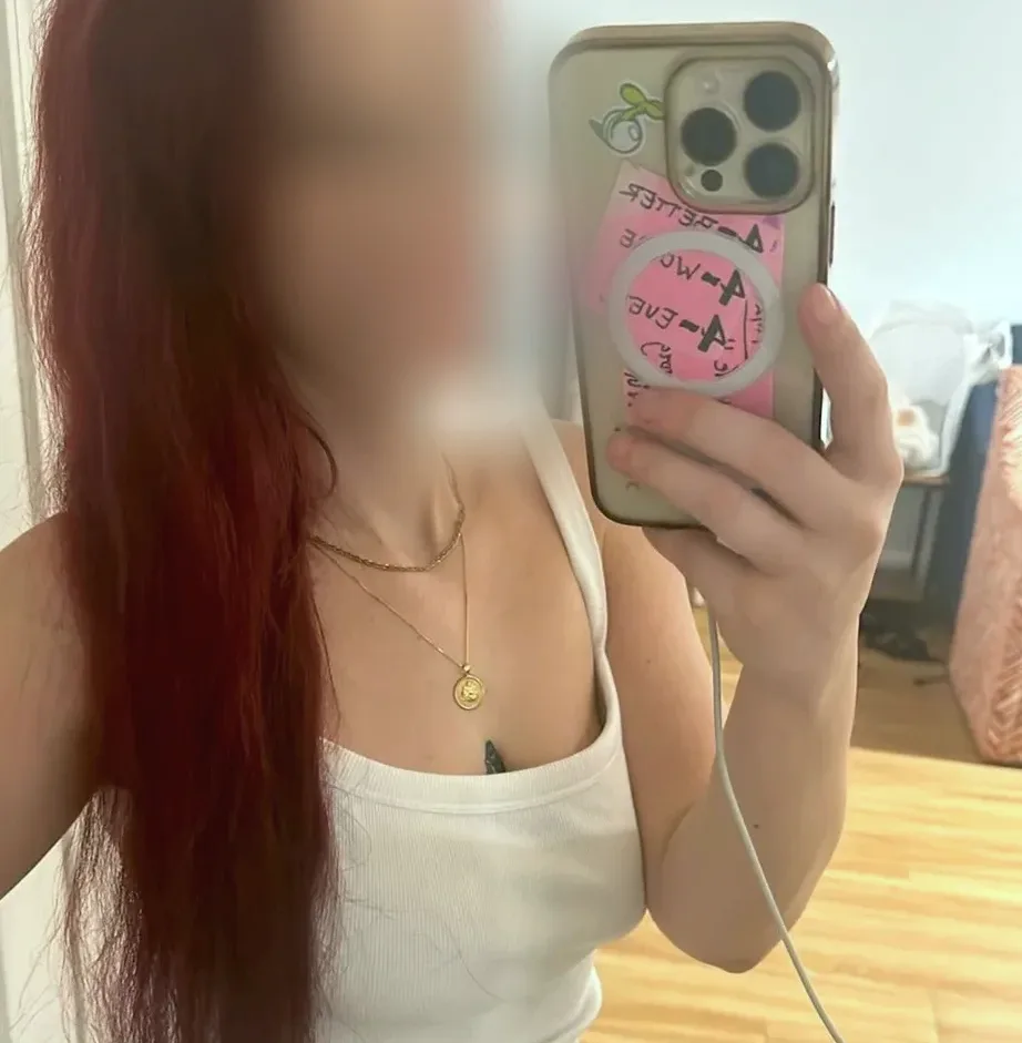 Patricia, 28