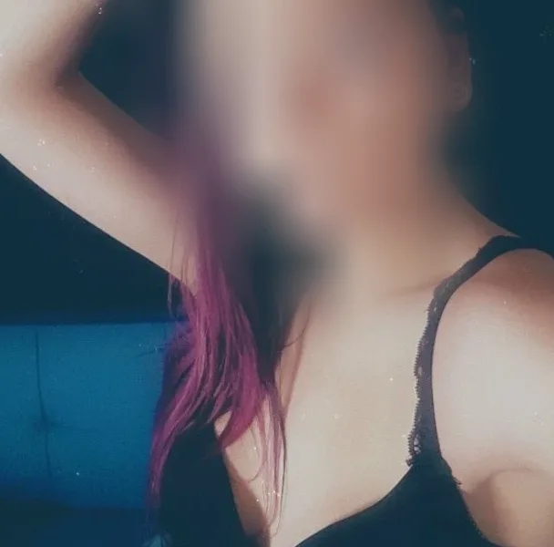 Renate, 27